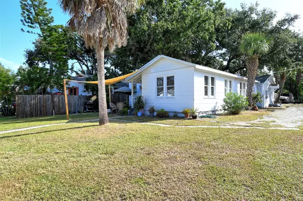 Sarasota, FL 34234,1704 COCOANUT AVE