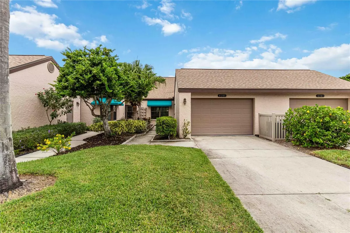 Sarasota, FL 34243,6085 CLUBSIDE DR