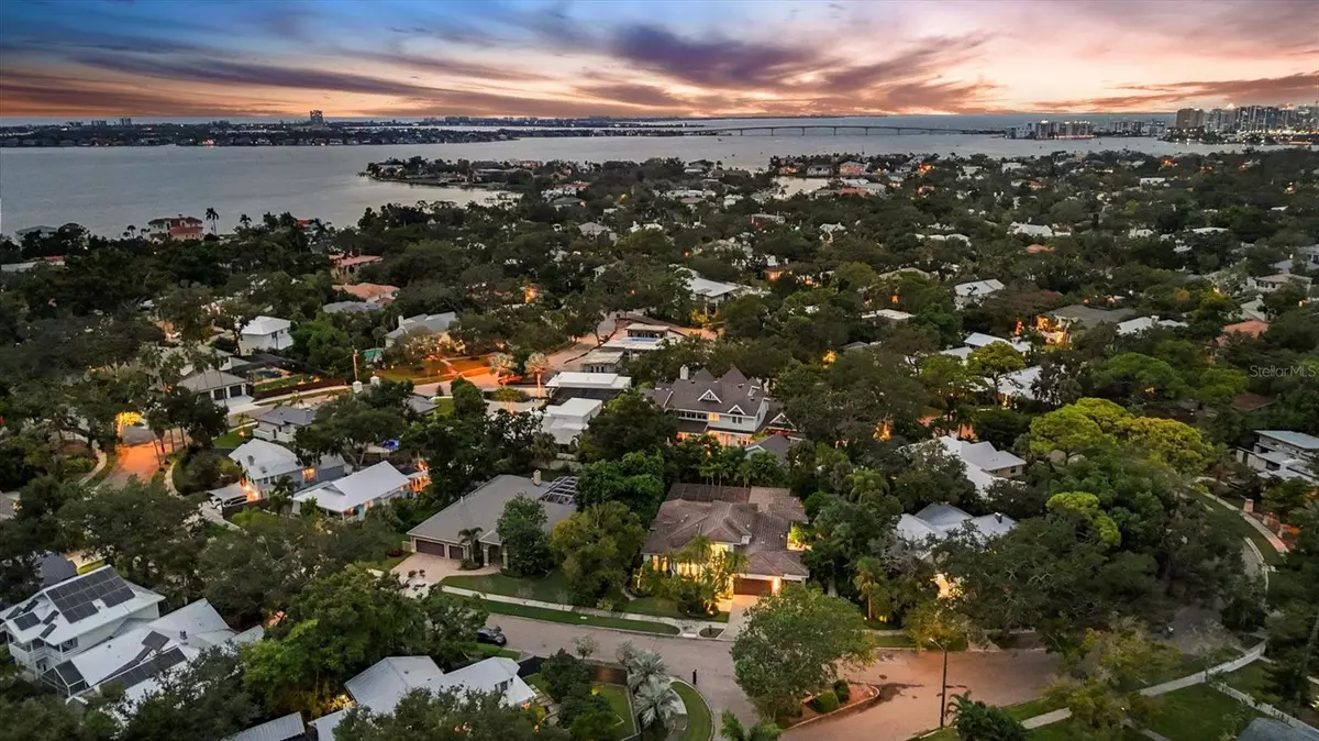 Sarasota, FL 34239,1757 OVAL DR S