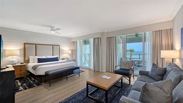 Longboat Key, FL 34228,240 SANDS POINT RD #4206