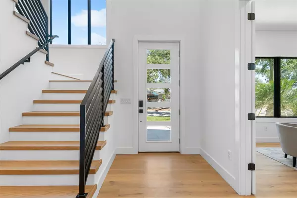 Sarasota, FL 34239,2226 GROVE ST