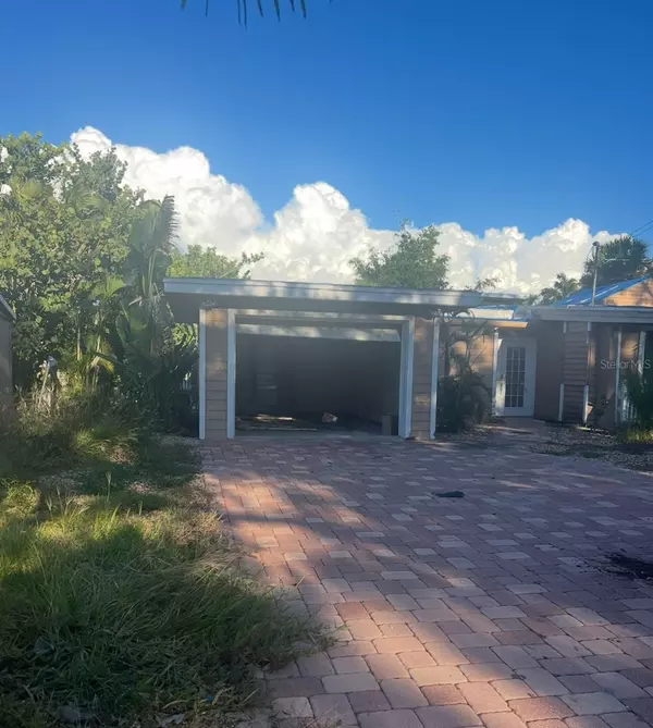 4725 GLEASON AVE, Sarasota, FL 34242