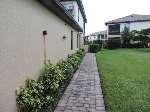 Venice, FL 34293,20201 RAGAZZA CIR #102