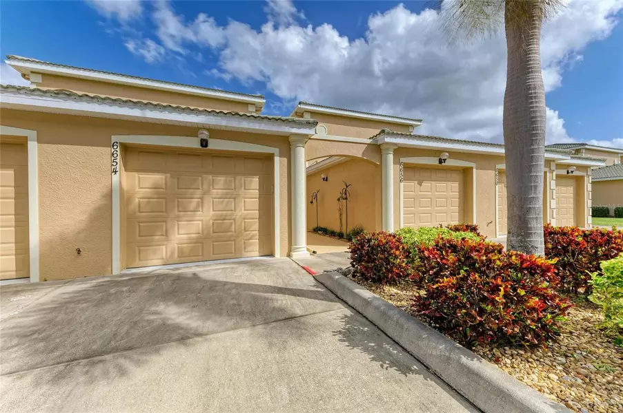 6654 7TH AVENUE CIR W #6654, Bradenton, FL 34209