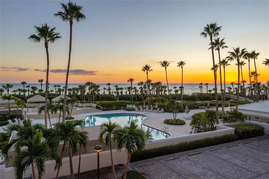 545 SANCTUARY DR #B204, Longboat Key, FL 34228