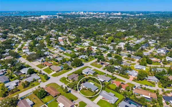 Sarasota, FL 34239,2609 HIBISCUS ST