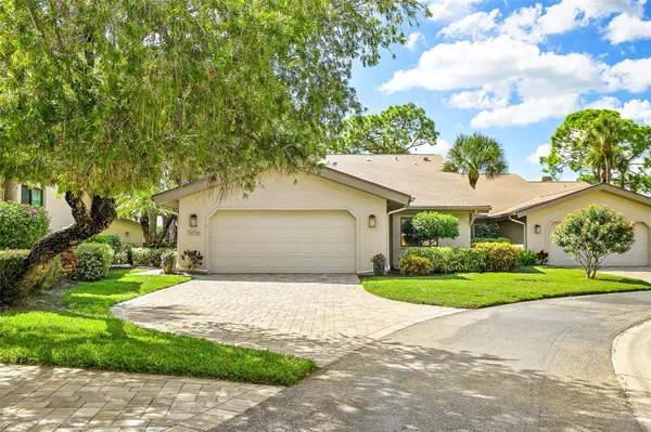 Sarasota, FL 34235,5656 PIPERS WAITE #34