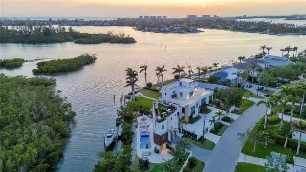 Sarasota, FL 34239,1406 TANGIER WAY