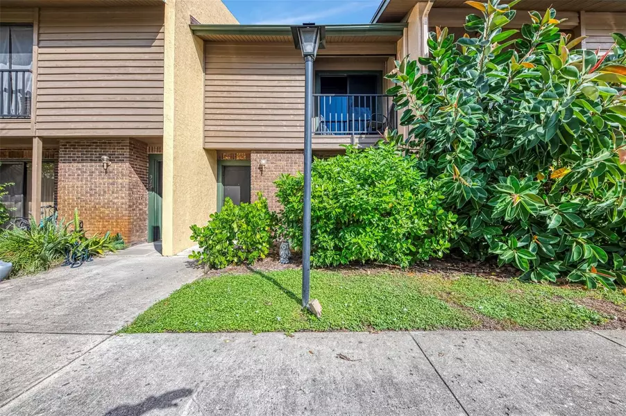 977 SUNRIDGE DR #113, Sarasota, FL 34234