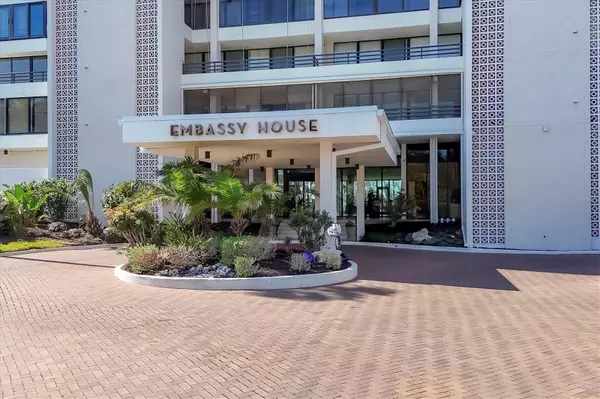 Sarasota, FL 34236,770 S PALM AVE #203