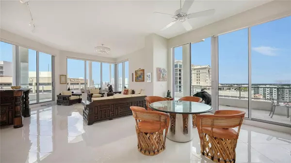 Sarasota, FL 34236,111 S PINEAPPLE AVE #1210