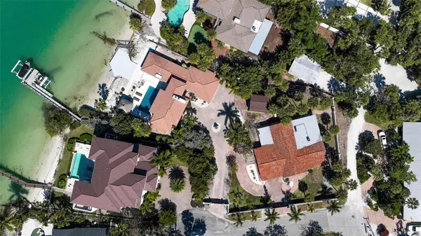 Sarasota, FL 34242,21 & 25 LANDS END LN