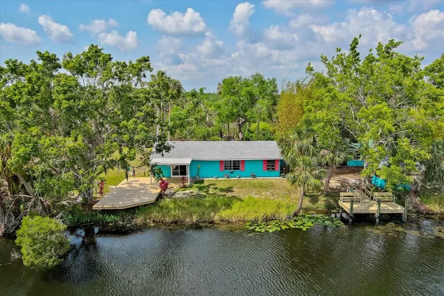 6737 LINCOLN RD, Bradenton, FL 34203