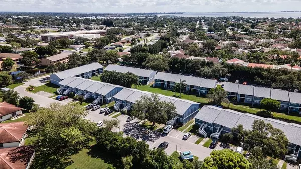 Bradenton, FL 34210,6033 34TH ST W #94