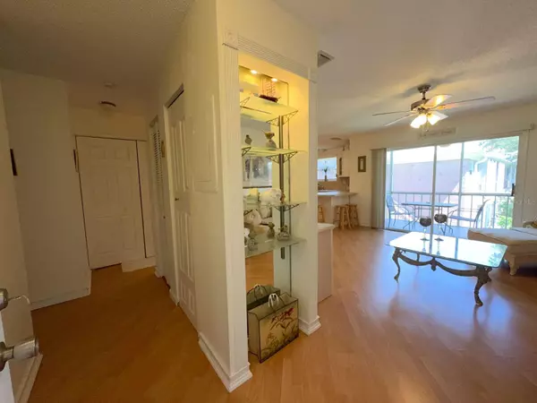 St Petersburg, FL 33711,3810 37TH ST S #63