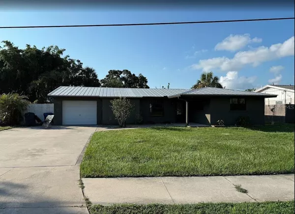4598 BROOKSDALE DR, Sarasota, FL 34232