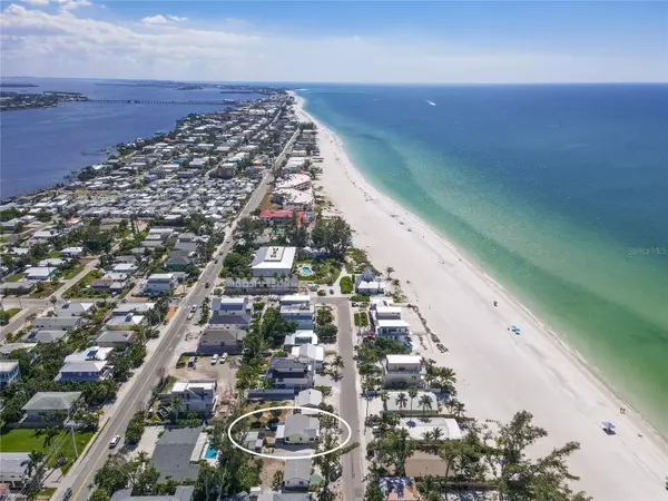 Holmes Beach, FL 34217,2813 AVENUE E
