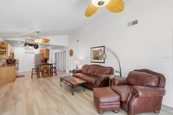 Sarasota, FL 34242,221 ISLAND CIR