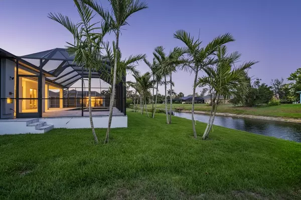 Rotonda West, FL 33947,117 MARKER RD