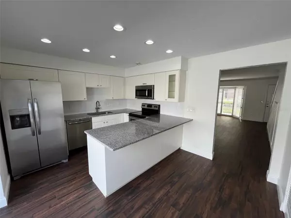 Tampa, FL 33609,301 S BUNGALOW PARK AVE #B