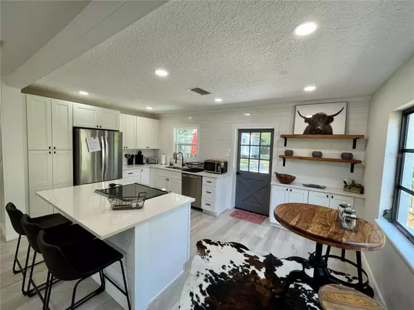Palmetto, FL 34221,411 17TH AVE W