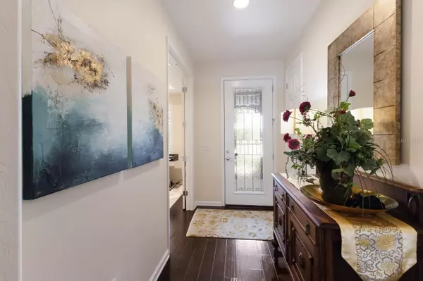 Sarasota, FL 34238,5583 RAIN LILY CT