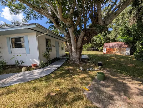 Bradenton, FL 34207,911 60TH AVE W