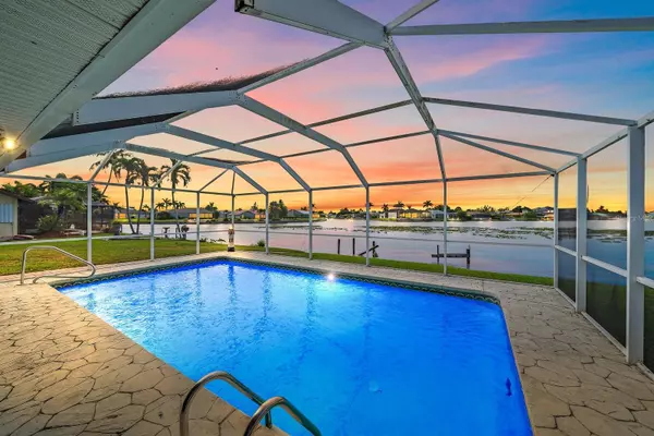 Cape Coral, FL 33991,1008 SW 4TH PL