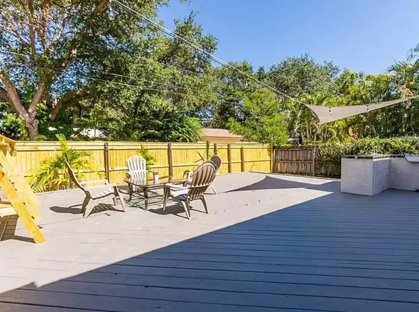 St Petersburg, FL 33704,521 35TH AVE NE