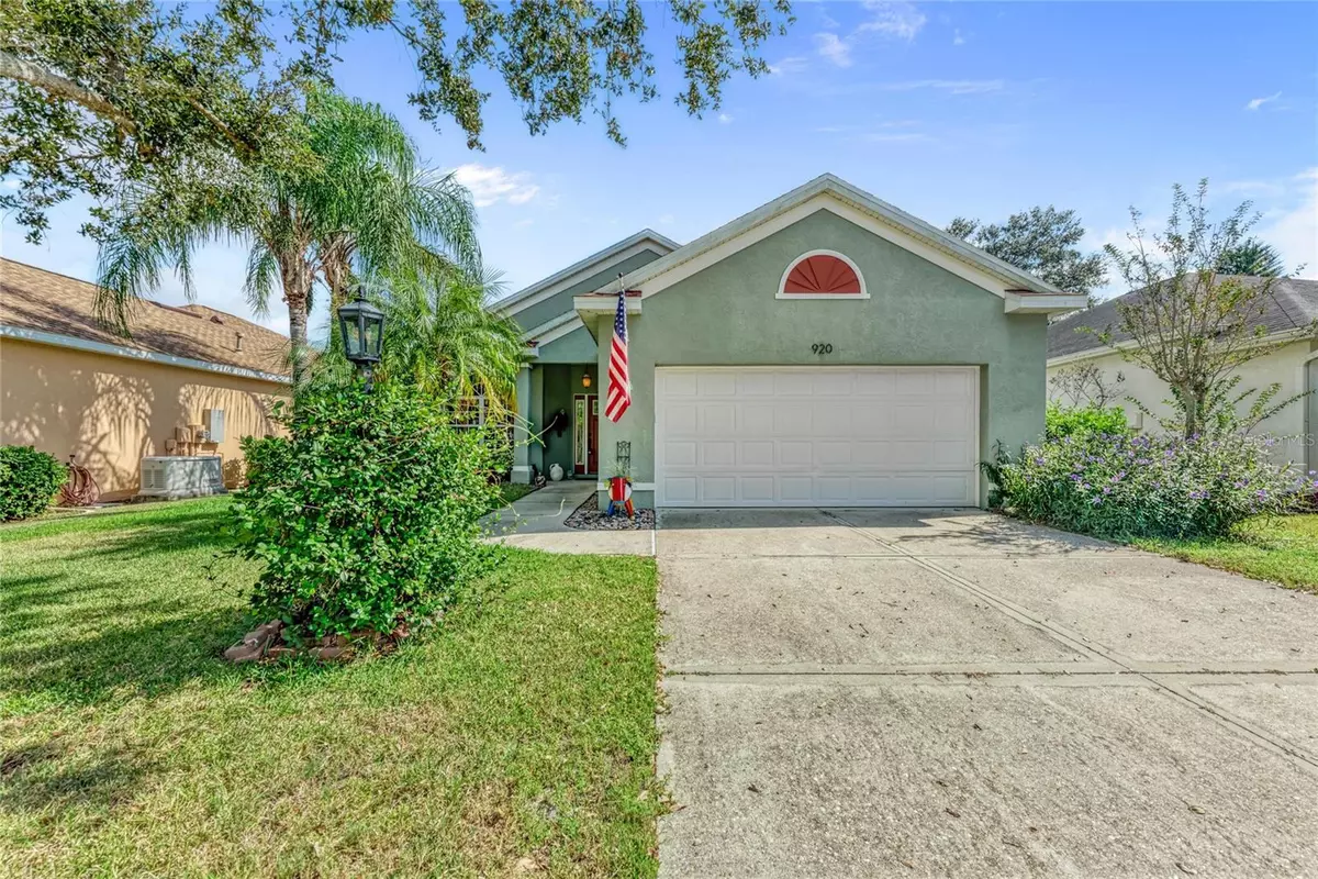 Bradenton, FL 34212,920 SPRINGWOOD CIR