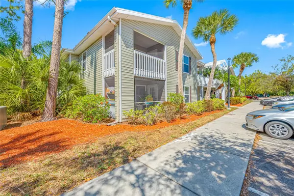 8122 45TH CT E #3, Sarasota, FL 34243