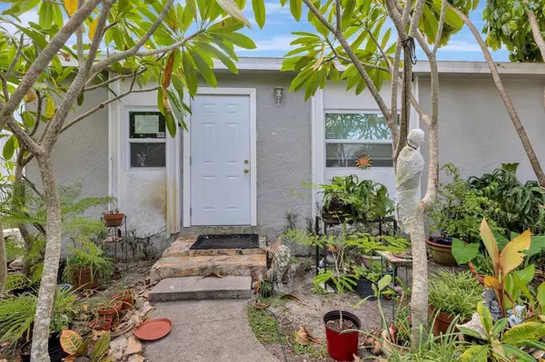 3278 56TH AVE N, St Petersburg, FL 33714