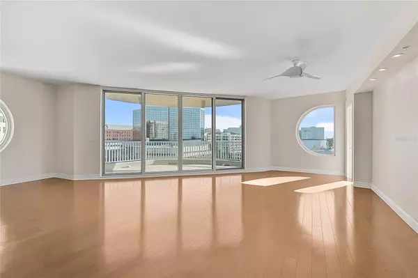 Sarasota, FL 34236,1771 RINGLING BLVD #704