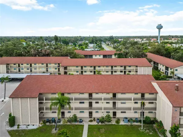 2220 STICKNEY POINT RD #524, Sarasota, FL 34231