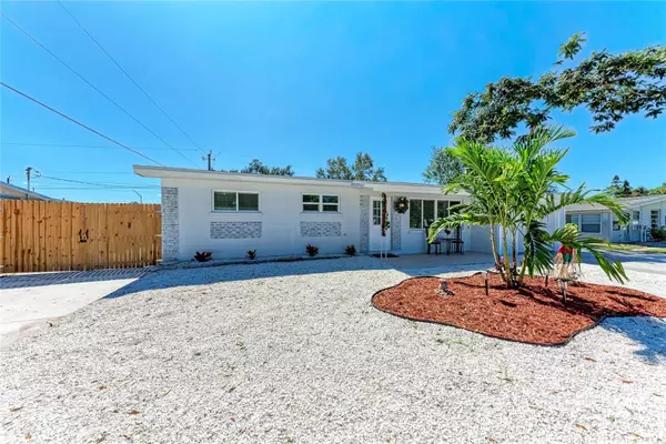 Sarasota, FL 34232,5010 LAHAINA DR