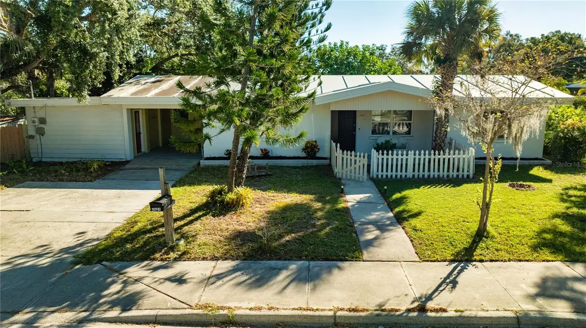 Sarasota, FL 34239,2695 S EAST AVE