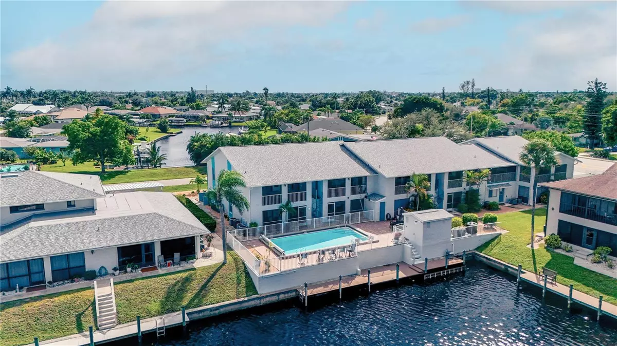 Cape Coral, FL 33904,1005 SE 40TH ST #5