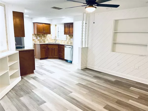 Sarasota, FL 34231,2829 HOPE ST