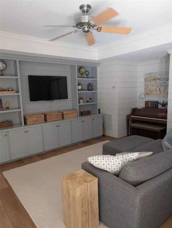 Bradenton, FL 34209,607 51ST ST NW