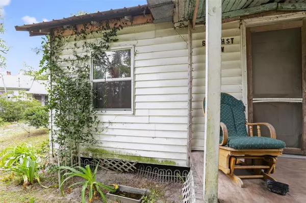 Live Oak, FL 32064,611 8TH ST SW