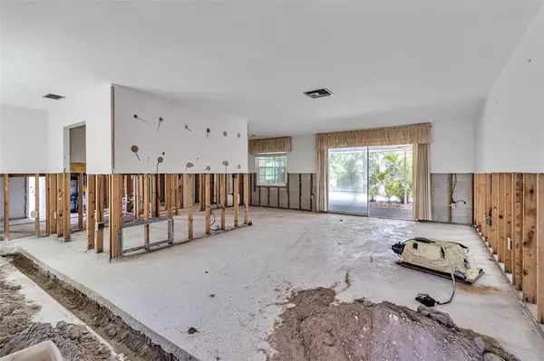 Sarasota, FL 34242,315 AVENIDA DE PARADISIO