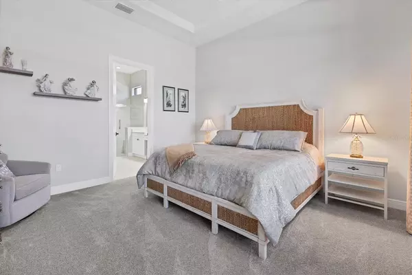 Sarasota, FL 34240,9008 BERNINI PL