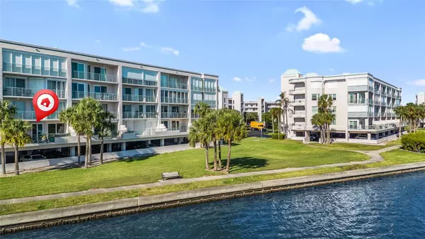 St Pete Beach, FL 33707,8001 SAILBOAT KEY BLVD S #305