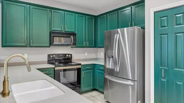Gibsonton, FL 33534,13138 SONOMA BEND PL