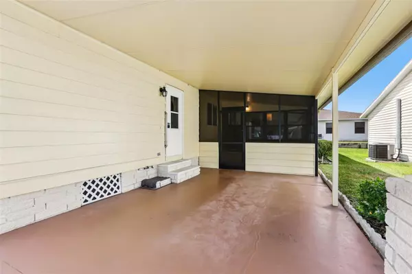 Lakeland, FL 33811,4933 COLONNADES CIR E