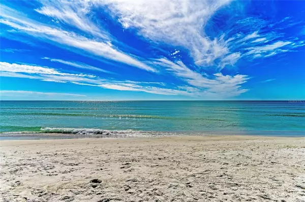 Holmes Beach, FL 34217,101 73RD ST #1