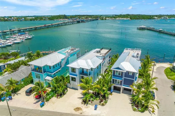 Bradenton Beach, FL 34217,203 BAY DR N