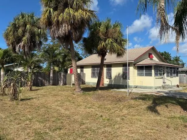 2406 10TH ST W, Bradenton, FL 34205