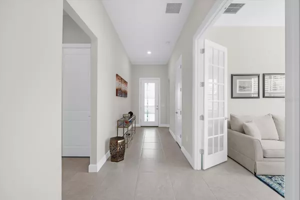 Bradenton, FL 34202,7140 WOODVILLE CV