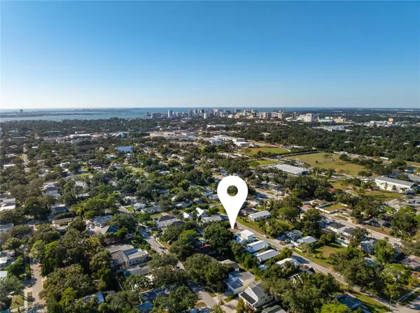 Sarasota, FL 34239,2530 LOMA LINDA ST